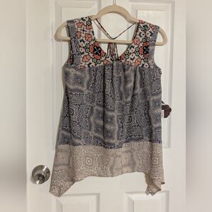 NWT Knox Rose Top